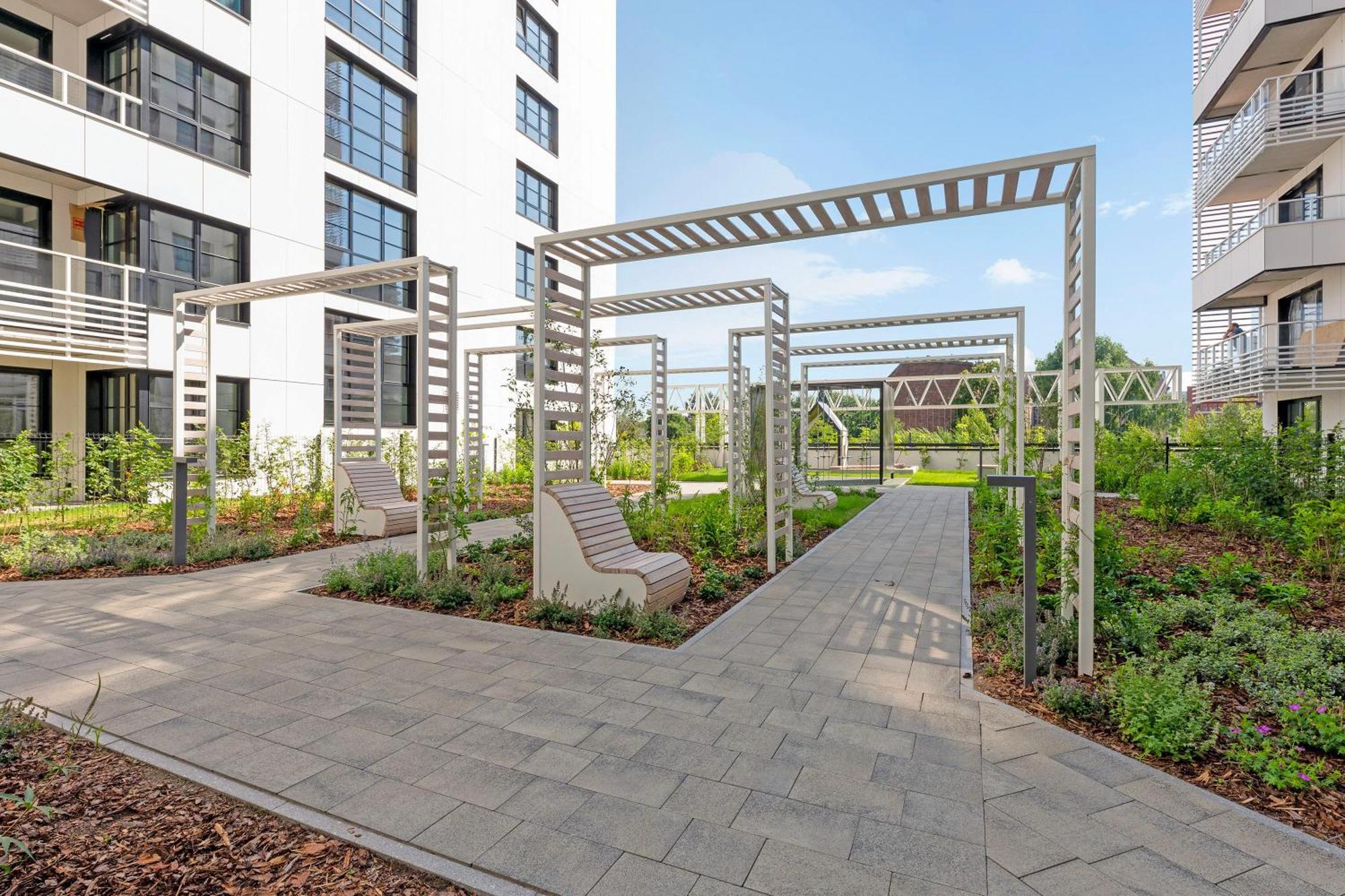 Doki Living & Foodhall By Downtown Apartments Gdansk Exterior foto