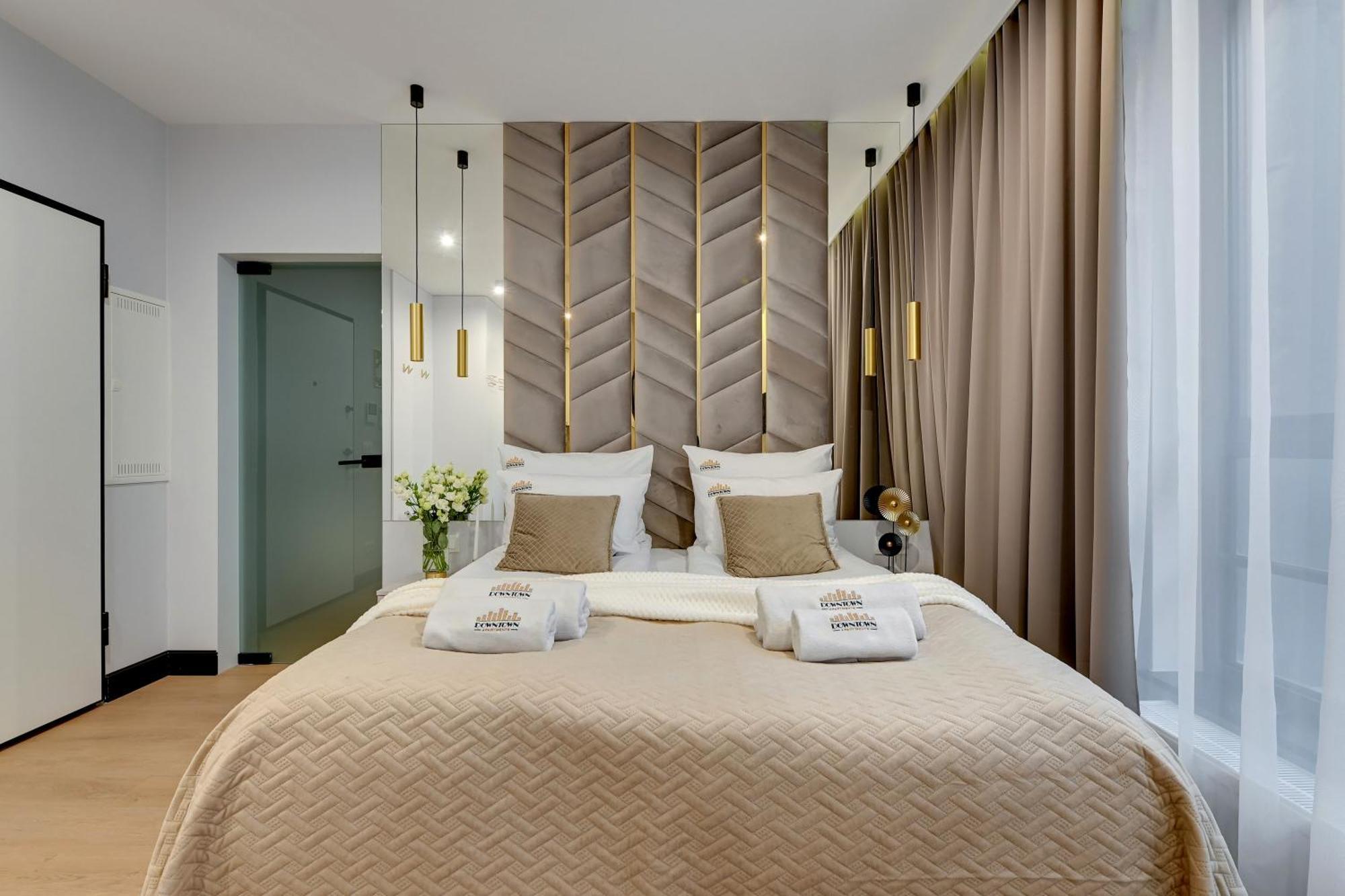 Doki Living & Foodhall By Downtown Apartments Gdansk Exterior foto